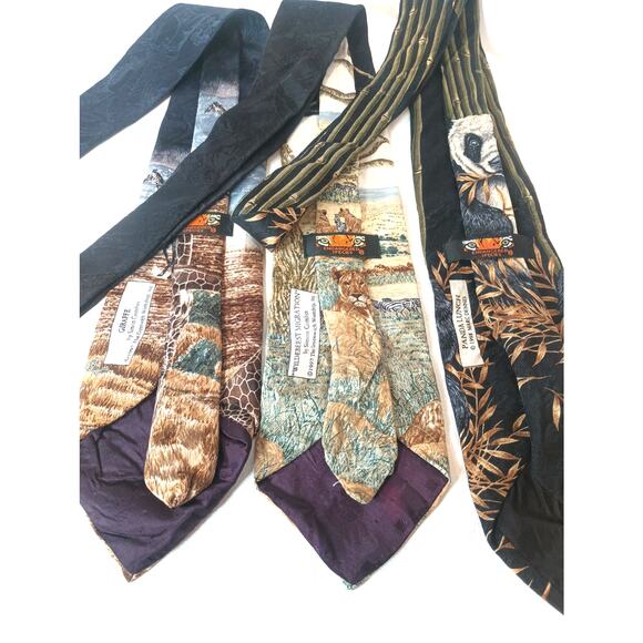 X 3 VTG GREENWICH WORKSHOP ENDANGERED SPECIES TIES GIRAFFE PANDA WILDEBEEST - Picture 2 of 7
